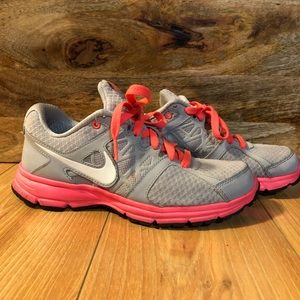 Nike air pink and grey sneaker